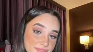 Paid video of a TikTok babe