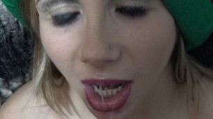 Dirty elf wants to suck, she wants cum in her little mouth